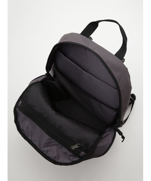 Columbia(コロンビア)の「【emmi×Columbia】Great Smoky GardenTM E. 18L Backpack(バックパック/リュック・レディース・ブラック・FREE)」の15枚目の写真