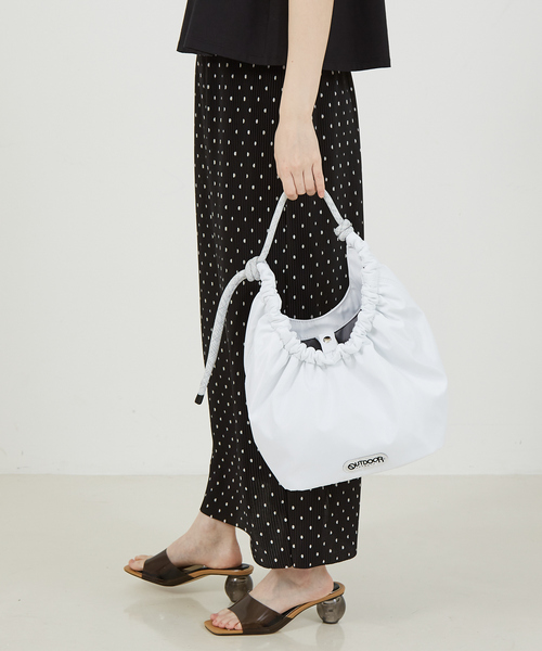 abahouse mavie（アバハウスマヴィ）の「【OUTDOOR】コードトート（トートバッグ・レディース・レッド/ホワイト/ブラック・フリー）」の7枚目の写真