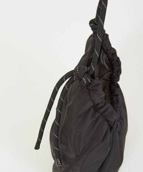 abahouse mavie（アバハウスマヴィ）の「【OUTDOOR】コードトート（トートバッグ・レディース・レッド/ホワイト/ブラック・フリー）」の22枚目の写真