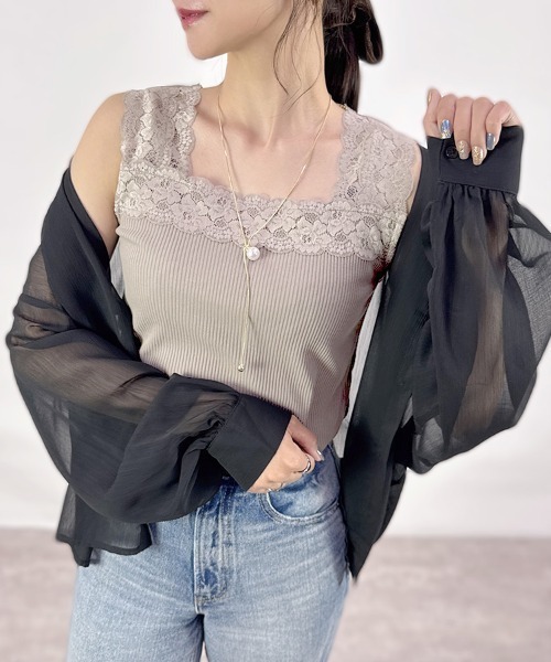 CLOTHY(クロシィ)の「【上品なレースで高見え♪】ブラ紐が隠れるテレコレースタンク(タンクトップ・レディース・ブラウン系1/アイボリー系1/ブラウン系2/アイボリー系2/ブラック系2/ブラック系1/ホワイト系2/ホワイト系1/ベージュ系2/グリーン系1/ピンク系2/ローズ系1/ベージュ系1・LARGE/MEDIUM)」の8枚目の写真