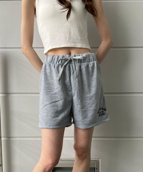 【新品・未使用】MECRE シルバーショートパンツ MECRE シルバーショートパンツ - メルカリ