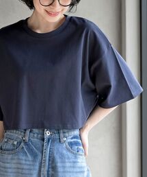 ショート丈Tシャツ