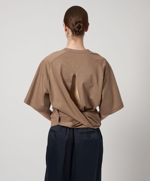 AEWEN MATOPH(イウエン マトフ)の「<AEWEN MATOPH>バックスリット ビッグTシャツ(Tシャツ/カットソー・レディース・ブラック/ホワイト/ベージュ・FREE)」の13枚目の写真