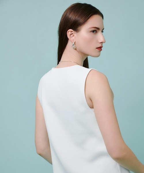 allureville(アルアバイル)の「ミラノリブニットジレ(ニット/セーター・レディース・ネイビー/オフホワイト・2)」の19枚目の写真