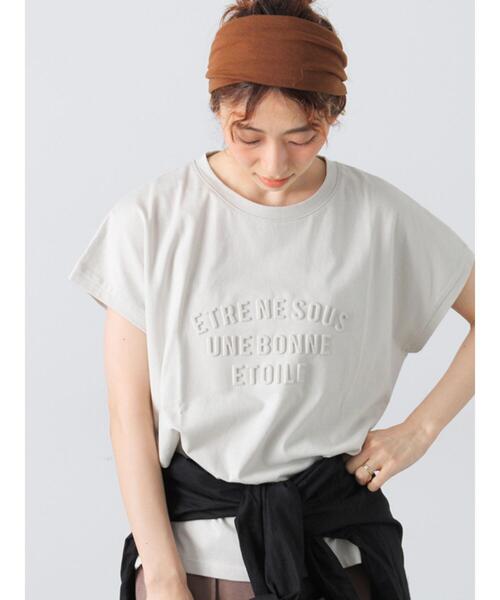 Lugnoncure(ルノンキュール)の「エンボスロゴTシャツ(Tシャツ/カットソー・レディース・ネイビー/オフホワイト/グレー/ブラック・F)」の3枚目の写真