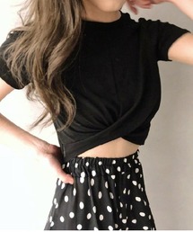 onum（オヌム）の「クロスツイストデザインショートTシャツ/フロントツイストカットソー（Tシャツ/カットソー）」