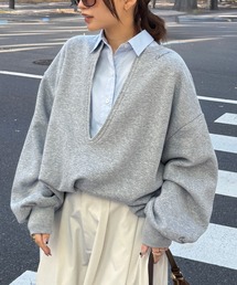 裏起毛深Vネックロゴ刺繍スウェット