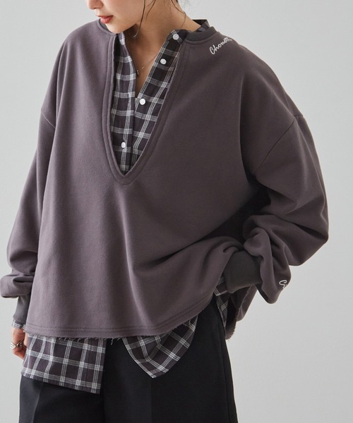RANAN(ラナン)の「裏起毛深Vネックロゴ刺繍スウェット(スウェット・レディース・アイボリー/グレー/チャコール・M-L/L-XL)」の3枚目の写真