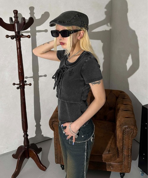 sedacle girl(セダクルガール)の「レイヤード風 加工リブトップス(Tシャツ/カットソー・レディース・ブラック/ネイビー・SMALL/MEDIUM)」の16枚目の写真