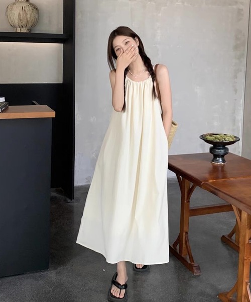 shopnikoniko（ショップニコニコ）の「キャミワンピース ロング フレア バックリボン ホルターネック ワンピース（ワンピース・レディース・ホワイト・フリー）」の5枚目の写真