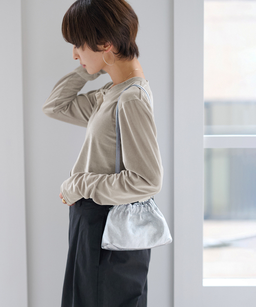 JOURNAL STANDARD relume(ジャーナルスタンダード レリューム)の「シアーベロアクルーネックカーディガン(カーディガン/ボレロ・レディース・ネイビー/ブラウン/グレー・FREE)」の11枚目の写真