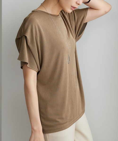 BELLUNA PLUS(ベルーナ)の「ネックレス付シャイニーかのこプルオーバー(Tシャツ/カットソー・レディース・モカ/ワイン/アイボリー・MEDIUM/X-LARGE/LARGE)」の4枚目の写真