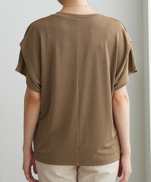 BELLUNA PLUS(ベルーナ)の「ネックレス付シャイニーかのこプルオーバー(Tシャツ/カットソー・レディース・モカ/ワイン/アイボリー・MEDIUM/X-LARGE/LARGE)」の12枚目の写真