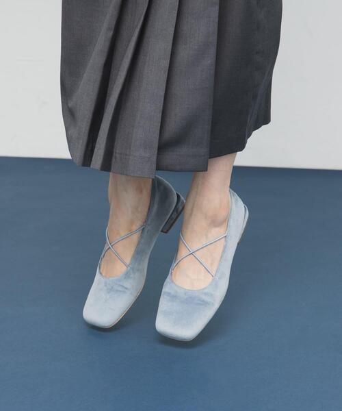 KBF（ケイビーエフ）の「クロスナローバレエシューズ（バレエシューズ・レディース・ブラック/ブルー・36/37/38）」の3枚目の写真