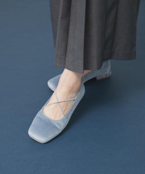 KBF（ケイビーエフ）の「クロスナローバレエシューズ（バレエシューズ・レディース・ブラック/ブルー・36/37/38）」の4枚目の写真