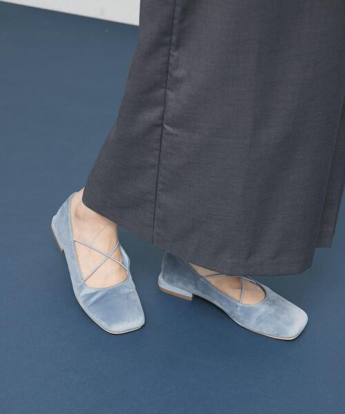 KBF（ケイビーエフ）の「クロスナローバレエシューズ（バレエシューズ・レディース・ブラック/ブルー・36/37/38）」の5枚目の写真