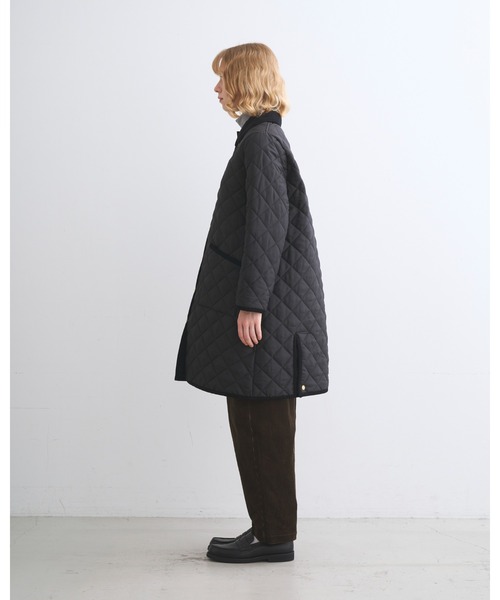 Traditional Weatherwear(トラディショナルウェザーウェア)の「WAVERLY A-LINE LONG(ダウンジャケット/コート・レディース・ネイビー/ブラック・36/34/32)」の4枚目の写真