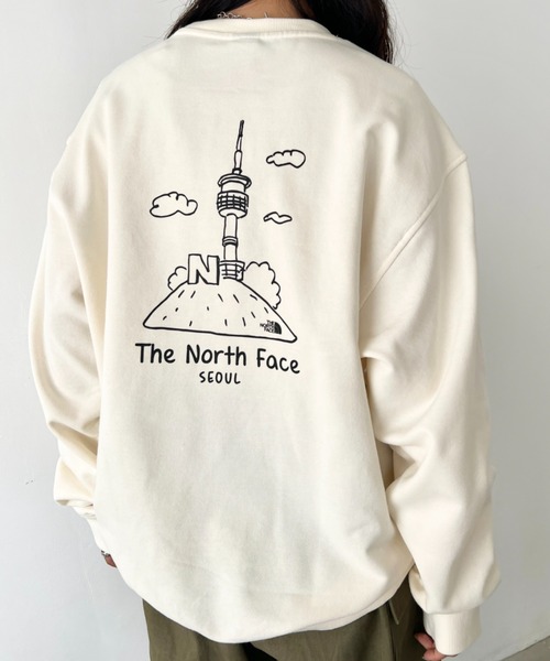 THE NORTH FACE(ザノースフェイス)の「THE NORTH FACE(ザ・ノースフェイス)/バックプリント コットン スウェット クルーネック 大きめサイズあり/M'S SEOUL FOUR SEASONS SWEATSHIRTS(スウェット・レディース・オフホワイト/ブラック系その他/グレー/チャコールグレー/ブラック/クリーム・XL/M/XXL/L)」の6枚目の写真