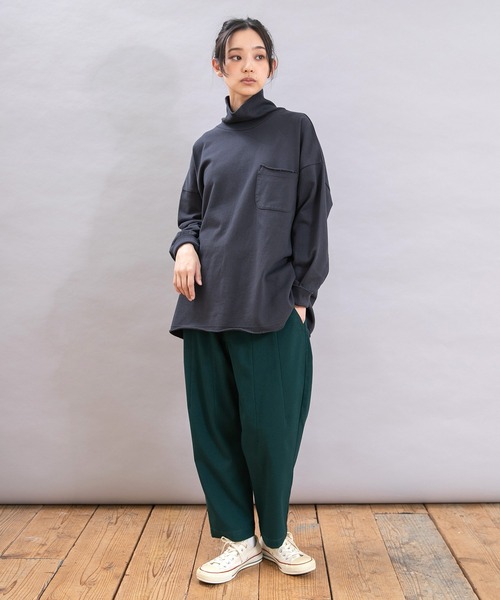 URCH RNA(アーチ アールエヌエー)の「M2494 丸いポケットのBIGタートルプルオーバー(Tシャツ/カットソー・レディース・モカ/チャコール/ナチュラル・FREE)」の11枚目の写真