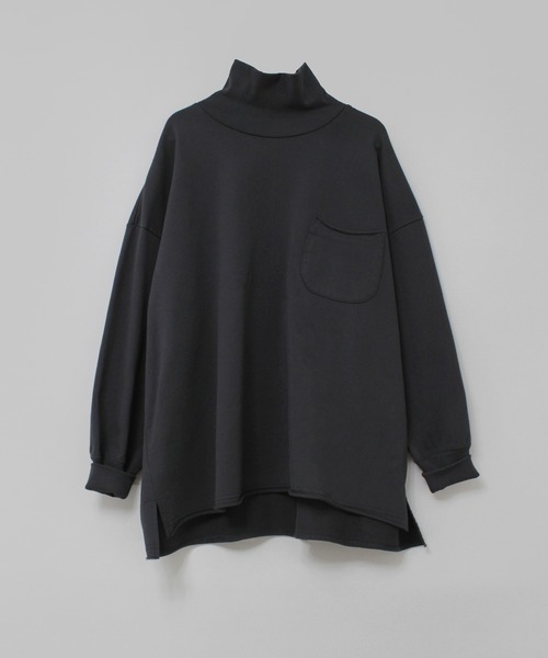 URCH RNA(アーチ アールエヌエー)の「M2494 丸いポケットのBIGタートルプルオーバー(Tシャツ/カットソー・レディース・モカ/チャコール/ナチュラル・FREE)」の6枚目の写真