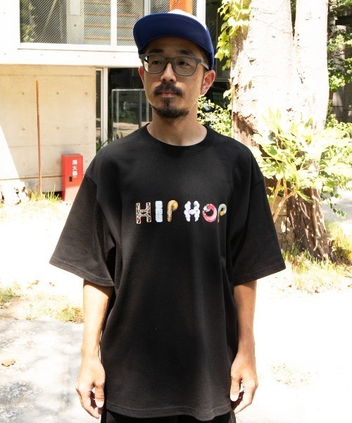 APPLEBUM(アップルバム)の「“Alphabet” T-shirt(Tシャツ/カットソー・メンズ・ホワイト/ブラック・LARGE/MEDIUM/X-LARGE/XX-LARGE)」の2枚目の写真