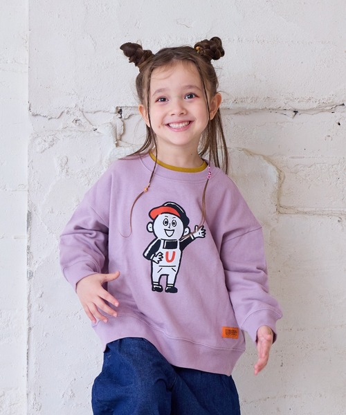 UNIVERSAL OVERALL（ユニバーサルオーバーオール）の「【UNIVERSAL OVERALL】別注プリントトレーナー（スウェット・キッズ・チャコール/ホワイト系その他/ピンク・80/90/95/100/110/120/130/140/150）」の3枚目の写真