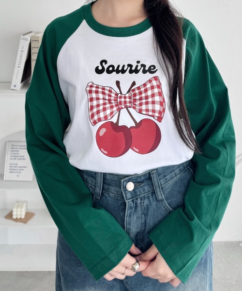 SOLLON.（ソルロン）の「チェリーリボンラグランTシャツ（Tシャツ/カットソー・レディース・ネイビー/ブラック/グリーン・FREE）」の13枚目の写真
