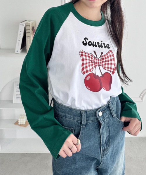 SOLLON.（ソルロン）の「チェリーリボンラグランTシャツ（Tシャツ/カットソー・レディース・ネイビー/ブラック/グリーン・FREE）」の14枚目の写真