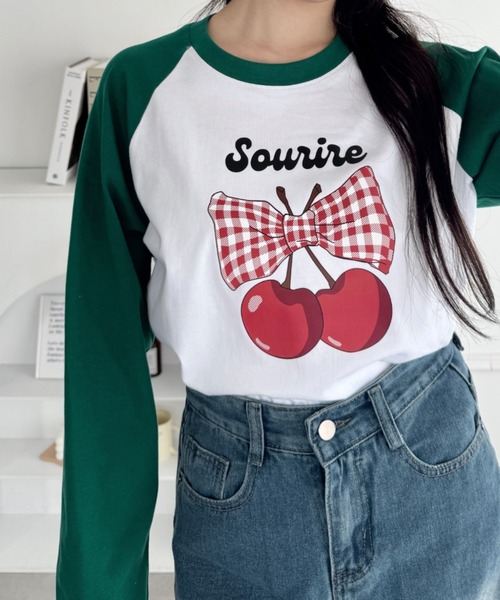 SOLLON.（ソルロン）の「チェリーリボンラグランTシャツ（Tシャツ/カットソー・レディース・ネイビー/ブラック/グリーン・FREE）」の11枚目の写真