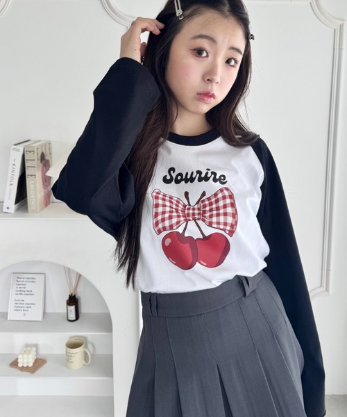 SOLLON.（ソルロン）の「チェリーリボンラグランTシャツ（Tシャツ/カットソー・レディース・ネイビー/ブラック/グリーン・FREE）」の20枚目の写真