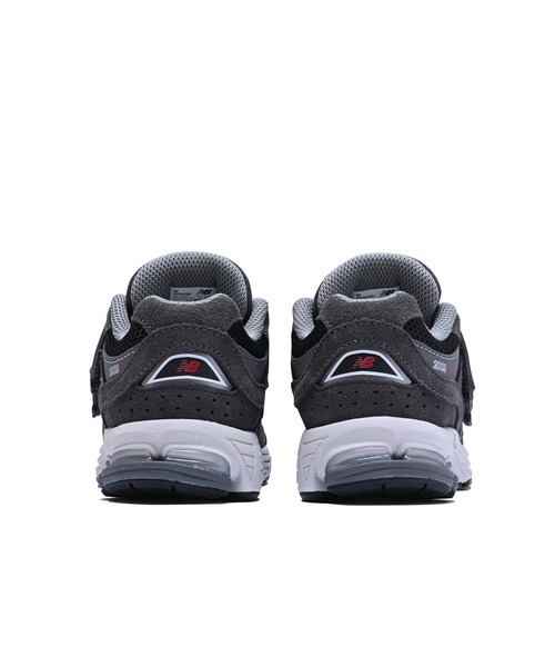 NEW BALANCE(ニューバランス)の「17-21 PV2002RA(W) PV2002RA(スニーカー・キッズ・ブラック・17/18/19/20/21)」の5枚目の写真