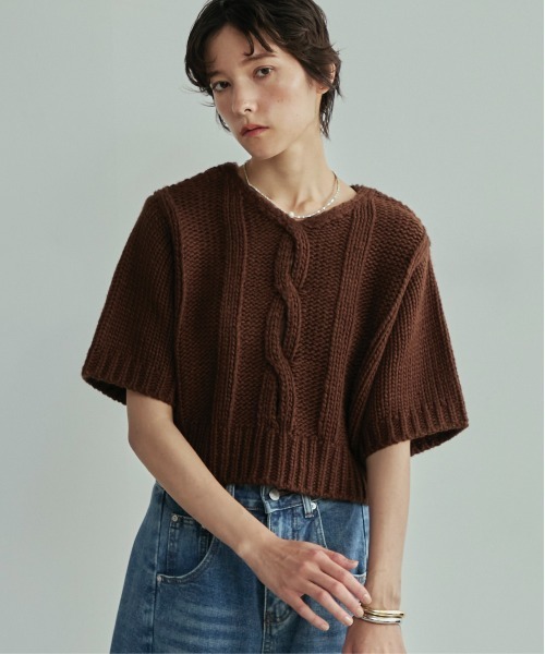 LOSCa(ロスカ)の「ハーフスリーブケーブルニット(ニット/セーター・レディース・アイボリー/ブラウン/チャコールグレー・FREE)」の17枚目の写真