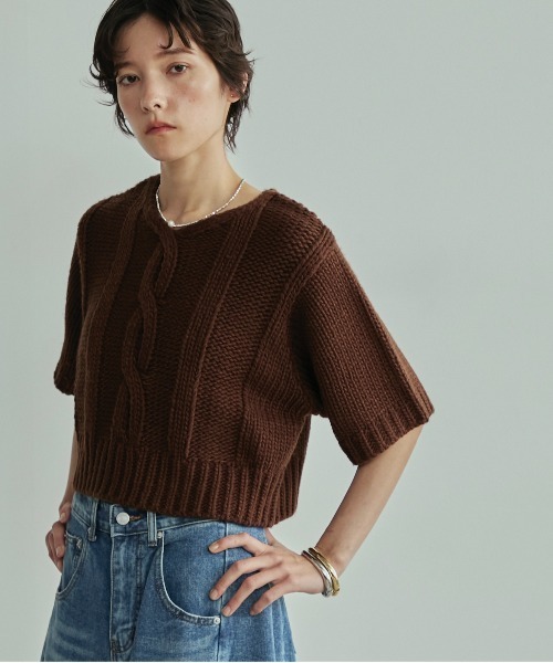 LOSCa(ロスカ)の「ハーフスリーブケーブルニット(ニット/セーター・レディース・アイボリー/ブラウン/チャコールグレー・FREE)」の19枚目の写真