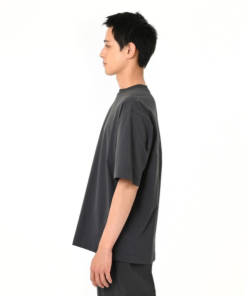 NEW BALANCE(ニューバランス)の「ファンクショナルリラックスフィットショートスリーブTシャツ(Tシャツ/カットソー・メンズ・チャコールグレー・X-LARGE/LARGE/MEDIUM/SMALL/XX-LARGE)」の2枚目の写真