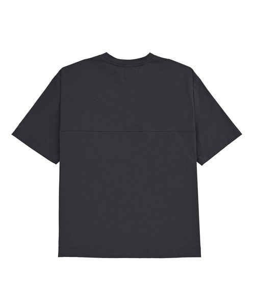 NEW BALANCE(ニューバランス)の「ファンクショナルリラックスフィットショートスリーブTシャツ(Tシャツ/カットソー・メンズ・チャコールグレー・X-LARGE/LARGE/MEDIUM/SMALL/XX-LARGE)」の5枚目の写真