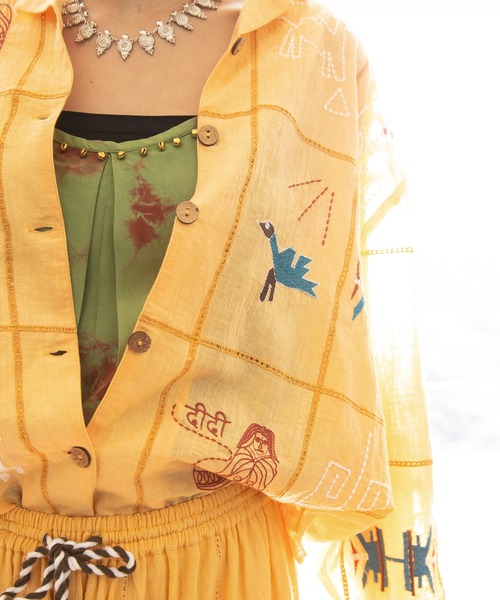 チャイハネ（チャイハネ）の「【チャイハネ】ラジャラン刺繍シャツ（シャツ/ブラウス・レディース・ネイビー/イエロー/ホワイト・FREE）」の13枚目の写真