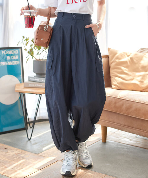 KOBE LETTUCE（コウベレタス）の「2wayドロスト付きダブルタックカーゴカーブパンツ（カーゴパンツ・レディース・ホワイト/ネイビー/グレー・M）」の3枚目の写真