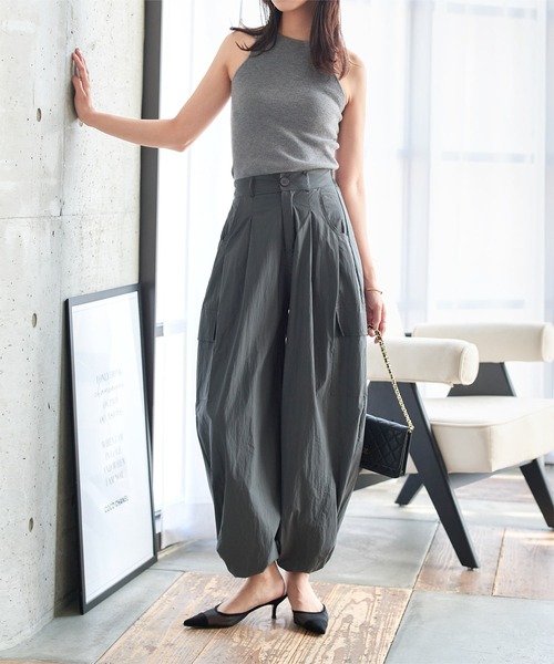 KOBE LETTUCE（コウベレタス）の「2wayドロスト付きダブルタックカーゴカーブパンツ（カーゴパンツ・レディース・ホワイト/ネイビー/グレー・M）」の7枚目の写真