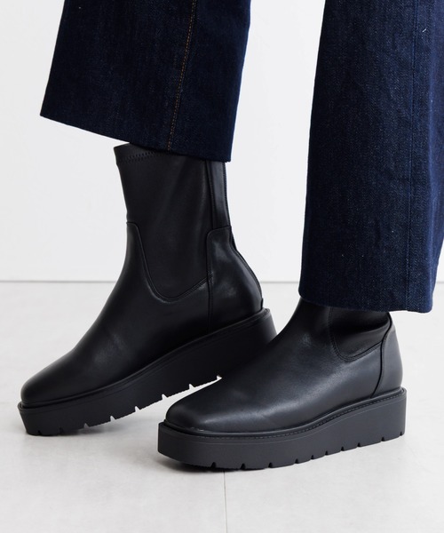 HIMIKO（ヒミコ）の「【HIMIKO】プラットフォームストレッチブーツ/651421（ブーツ・レディース・ブラック/カーキ/ベージュ・25.0cm/24.5cm/26.0cm/25.5cm/23.0cm/21.5cm/24.0cm/23.5cm/22.5cm/22.0cm/26.5cm）」の2枚目の写真