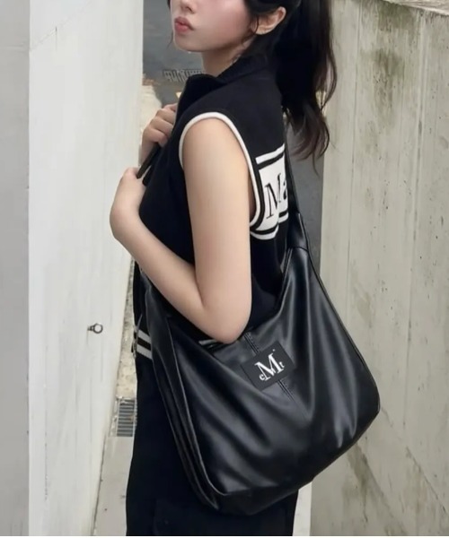 ✨️未使用級✨　golden ショルダーバッグ 黒色　レザー グッチ GUCCI チェーンショルダーバッグ ポシェット オールド