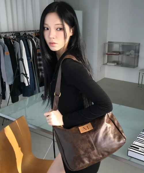 ◇MUCENT◇ブランド直輸入正規品/メリン ゴールドライン レザー ショルダーバッグ MERIN GOLD LINE LEATHER SHOULDER BAG