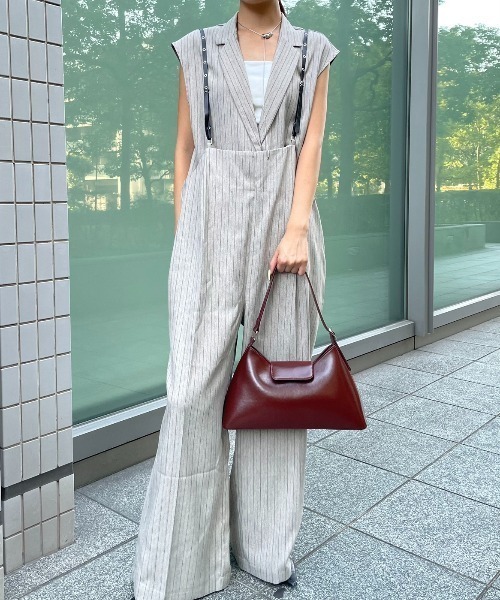 AIC.（エーアイシー）の「ベルトショルダーストライプパンツ/セットアップ可能（その他パンツ・レディース・グレイッシュベージュ/ブラック・FREE）」の2枚目の写真