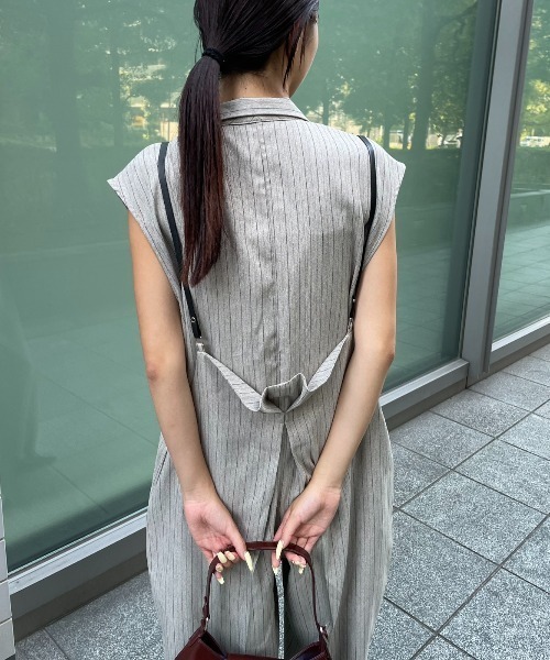 AIC.（エーアイシー）の「ベルトショルダーストライプパンツ/セットアップ可能（その他パンツ・レディース・グレイッシュベージュ/ブラック・FREE）」の10枚目の写真