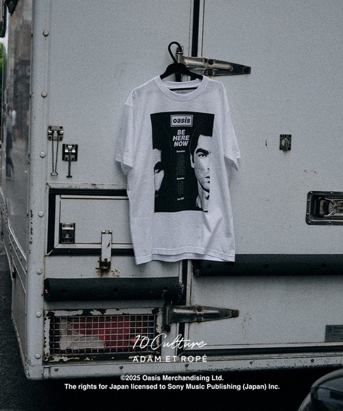 ADAM ET ROPE'（アダムエロペ）の「【oasis　10Culture / ADAM ET ROPE'】Tour Poster Design TSH（Tシャツ/カットソー・メンズ・ブラック/ホワイト系その他2/ブラック系その他3/ブラック系その他/グレー/チャコールグレー/スミクロ/ホワイト系その他/ホワイト/ライトグレー/グレー系その他/ブラック系その他2・L/M/XL）」の10枚目の写真