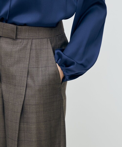 TOMORROWLAND collection(トゥモローランドコレクション)の「365 GLEN CHECK タックワイドパンツ(その他パンツ・レディース・ブラウン系その他・36/34)」の6枚目の写真