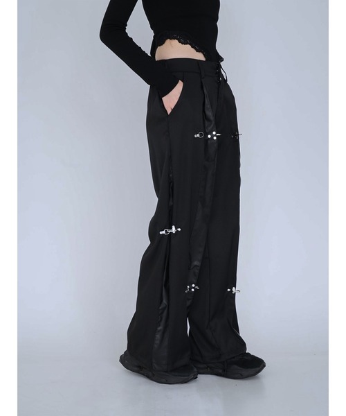 Uenui（ウニュイ）の「double material pin pants（スウェットパンツ・レディース・ブラック・FREE）」の19枚目の写真