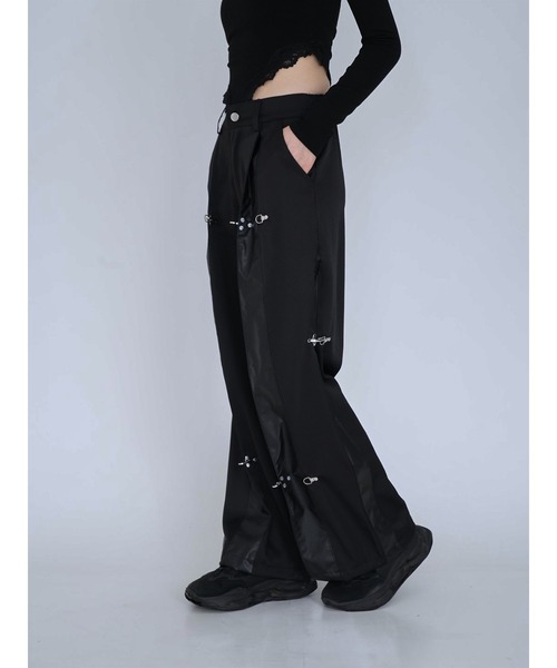 Uenui（ウニュイ）の「double material pin pants（スウェットパンツ・レディース・ブラック・FREE）」の20枚目の写真