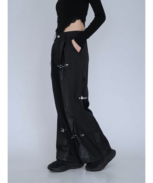 Uenui（ウニュイ）の「double material pin pants（スウェットパンツ・レディース・ブラック・FREE）」の14枚目の写真