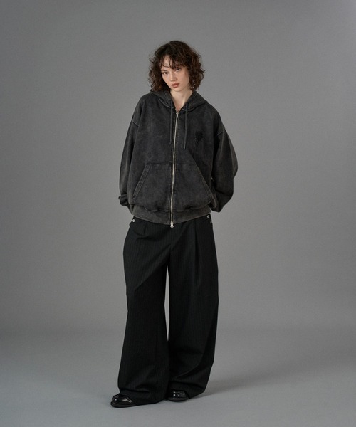 ONCILY（オンシェリー）の「26SS HEART LOGO FULL-ZIP HOODIE /  ハートロゴフルジップフーディ（パーカー・メンズ・ブラック系その他2/ブラック/杢グレー/ブラック系その他/ボルドー/ブラウン/ネイビー/モカ/ネイビー系/チャコールグレー/ブラウン系その他・SMALL/LARGE/MEDIUM）」の18枚目の写真