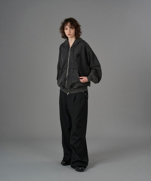 ONCILY（オンシェリー）の「26SS HEART LOGO FULL-ZIP HOODIE /  ハートロゴフルジップフーディ（パーカー・メンズ・ブラック系その他2/ブラック/杢グレー/ブラック系その他/ボルドー/ブラウン/ネイビー/モカ/ネイビー系/チャコールグレー/ブラウン系その他・SMALL/LARGE/MEDIUM）」の20枚目の写真